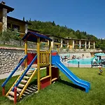 Besass, Gtsgroup Aparthotel Tignale