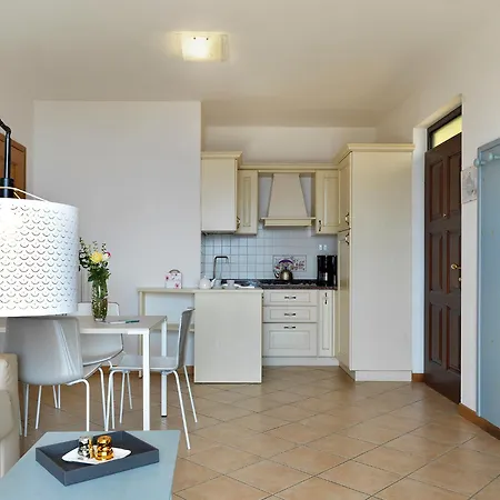 Apartmanhotel Besass, Gtsgroup 4*