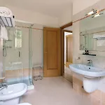 Besass, Gtsgroup Апарт-отель