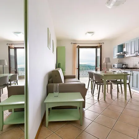 Besass, Gtsgroup 4* Tignale
