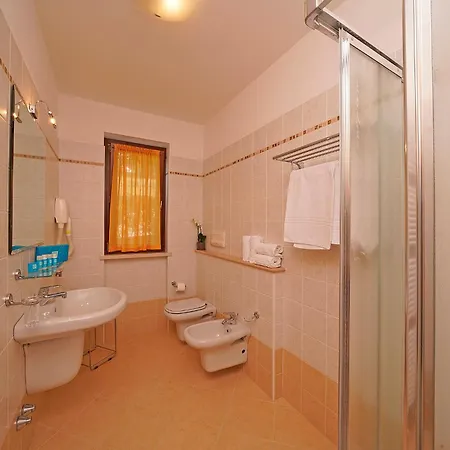Besass, Gtsgroup Apart-hotel Tignale
