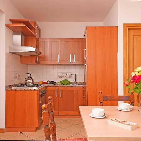 Apart-hotel Besass, Gtsgroup 3*