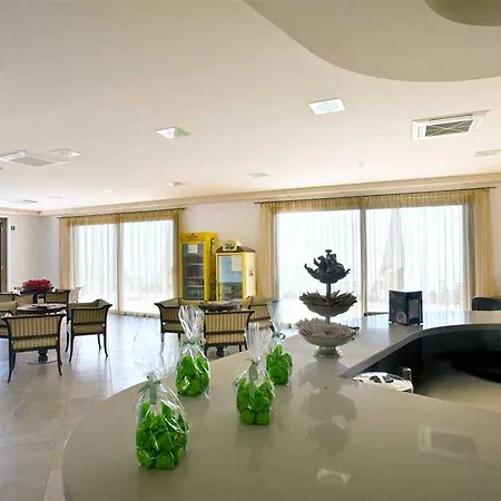 Apart-hotel Besass, Gtsgroup 3*