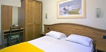 ريزيدنس بيساس 5* تينيالي